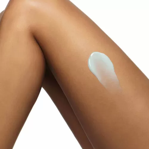 Clarins Festigkeit^Body Firming Gel Lift-Fermete Zones Ciblees - Festigendes Und Straffendes Körpergel Fur Spezielle Hautpartien