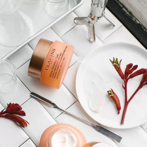 Clarins Nachtpflege^Extra-Firming Nuit - Regenerierende Anti-Age Nachtcreme Fur Jeden Hauttyp